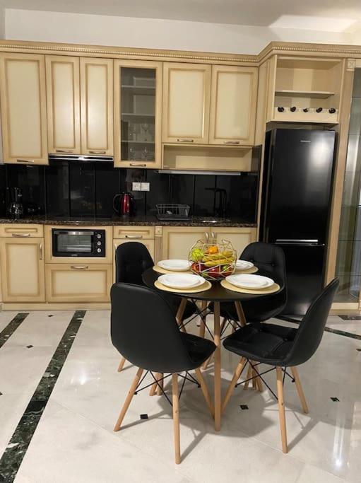 M&F Meteora Apartments #1 Kalambáka Kültér fotó